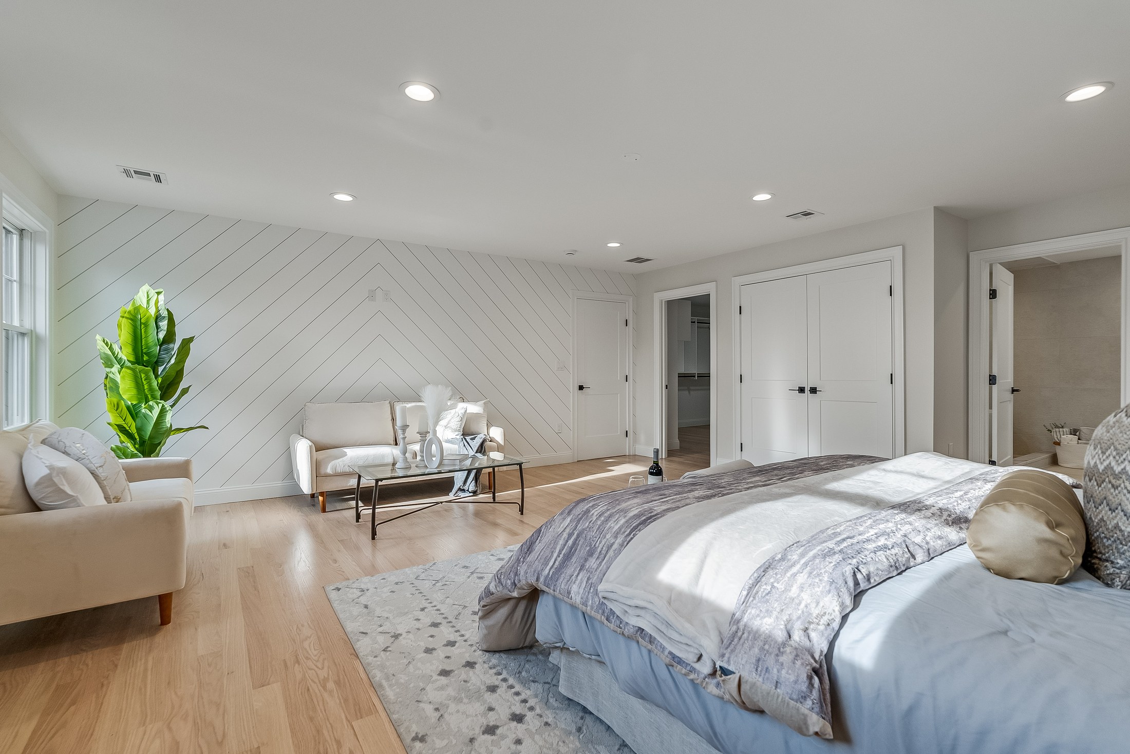 11 Laurel Place — The Primary Suite