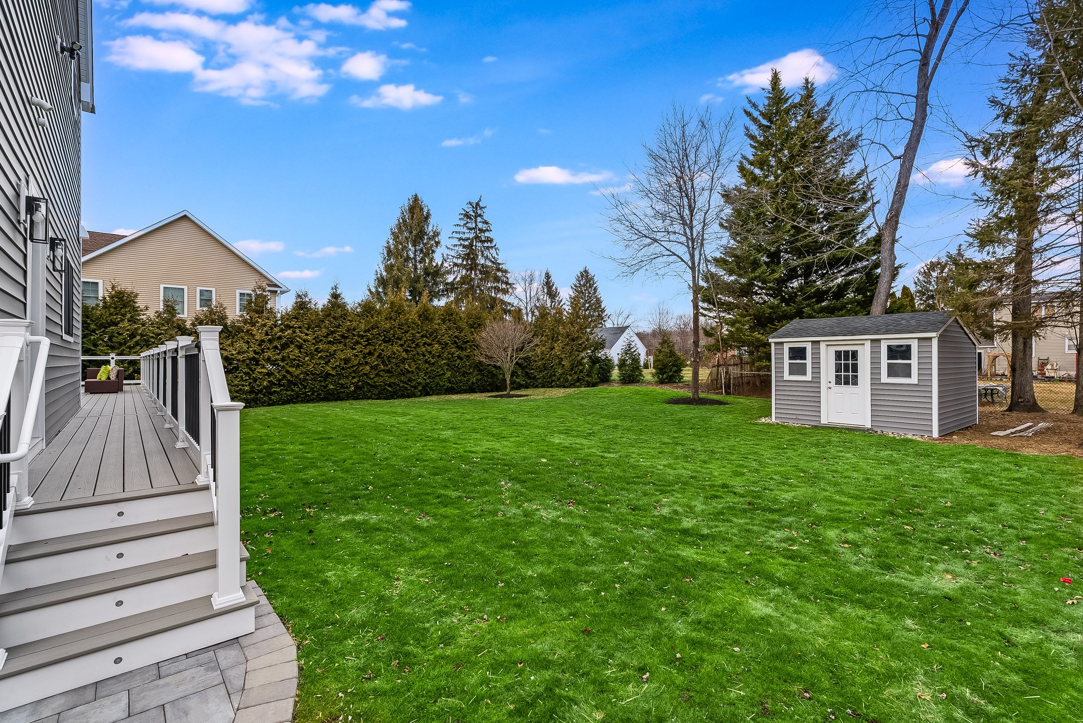 11 Laurel Place — The Deck