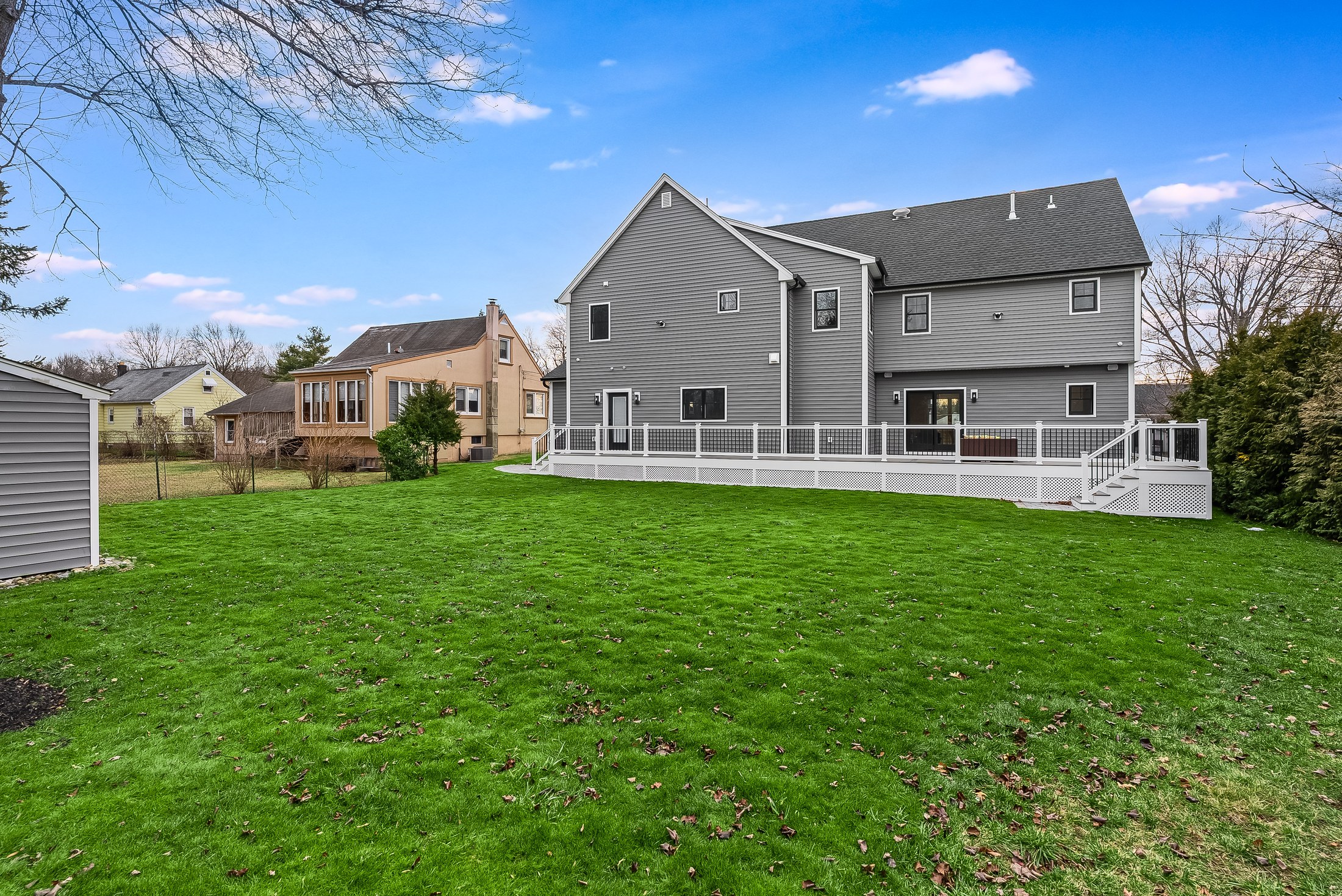 11 Laurel Place — The Backyard