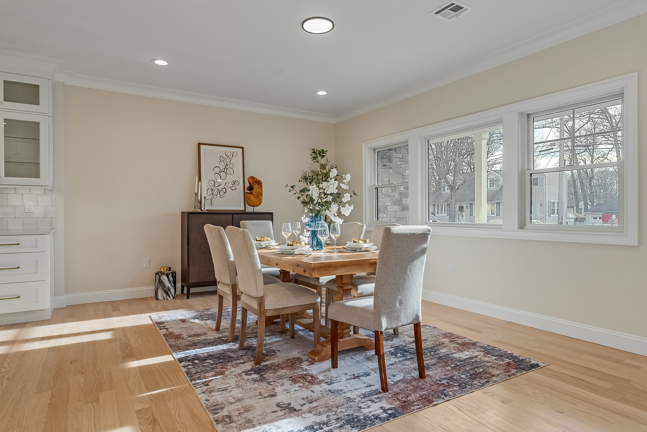 11 Laurel Place — The Dining Room